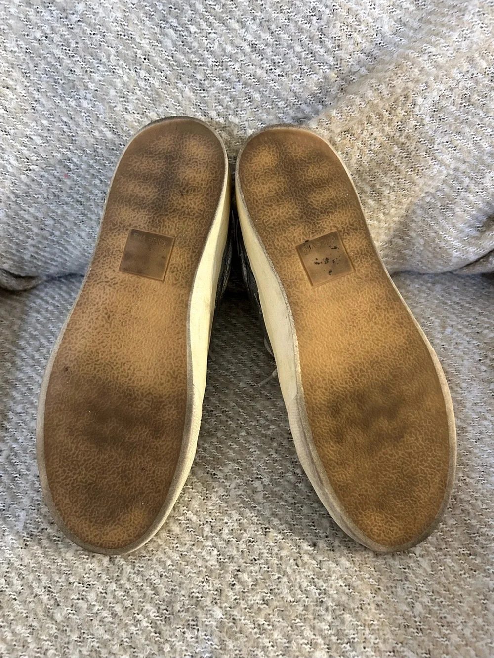 Dolce Vita Women's Metallic Silver Low-Top Lace-Up Sneakers EUC